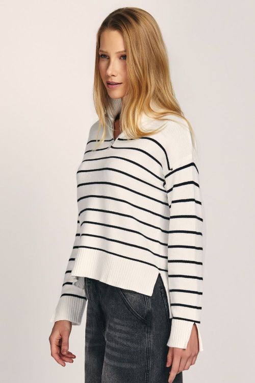 slow style, roupas, roupa feminina, blusa ines branca, blusa feminina, blusa de tricot, blusa de gola, blusa zíper funcional, blusa listrada