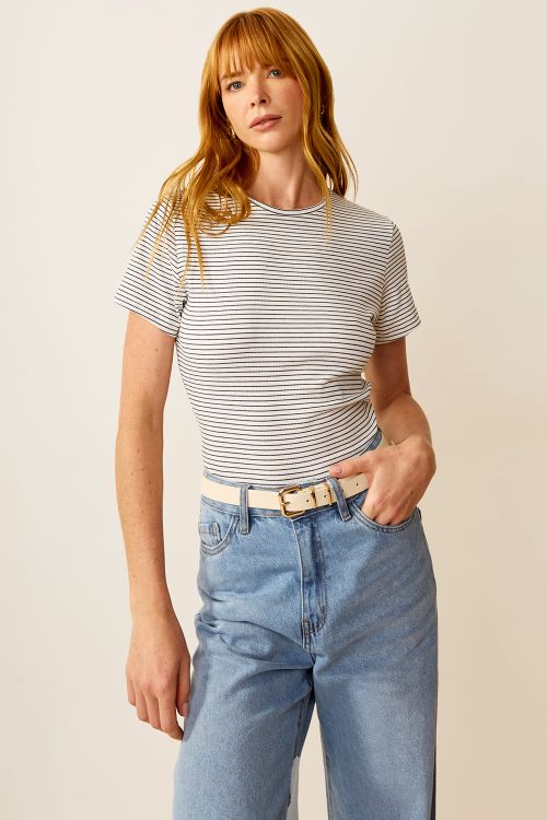 blusa feminina listrada, blusa básica, blusa algodão, moda casual feminina, blusa preta e branca.