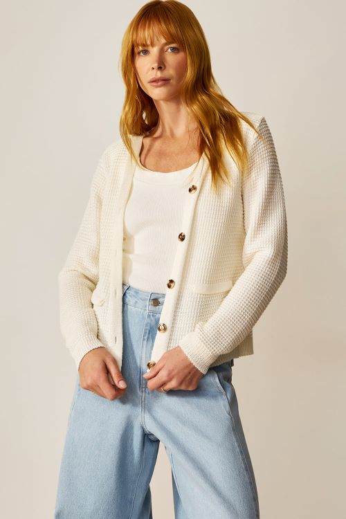 slow style, roupas, roupa feminina, blusa tricot branco, cardigan feminino, blusa cristina tricot, cardigan com botões, blusa feminina outono, blusa casual elegante