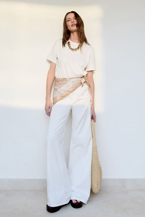 slow style, roupas, roupa feminina, calça pantalona feminina, calça de sarja lilian off white, calça ampla, pantalona elegante